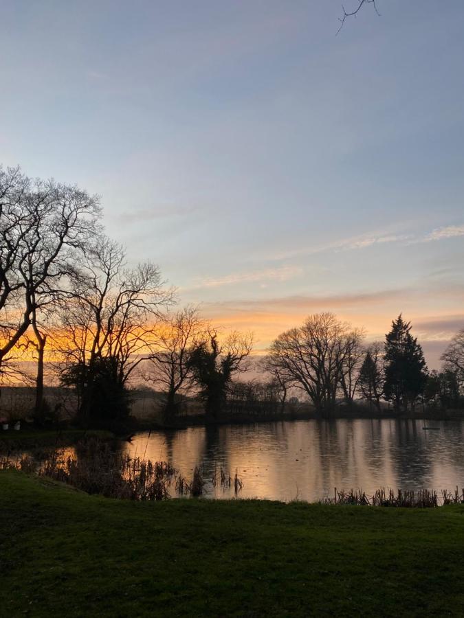 Tranquil Holiday Home York Bagian luar foto